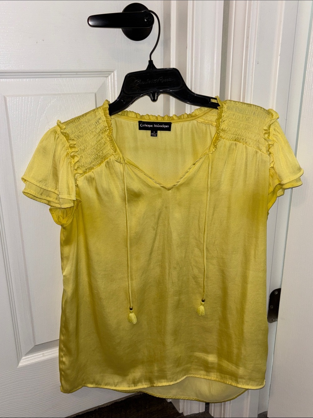 Catherine Malandrino Yellow SShort-Sleeve V-Neck Blouse with Tie Closure